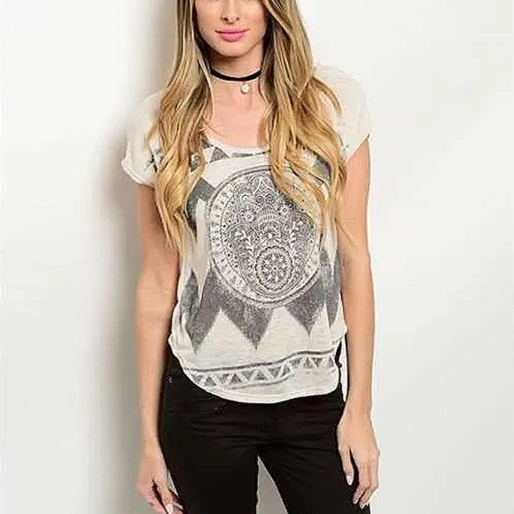 *Clearance* En Creme Hippie Top